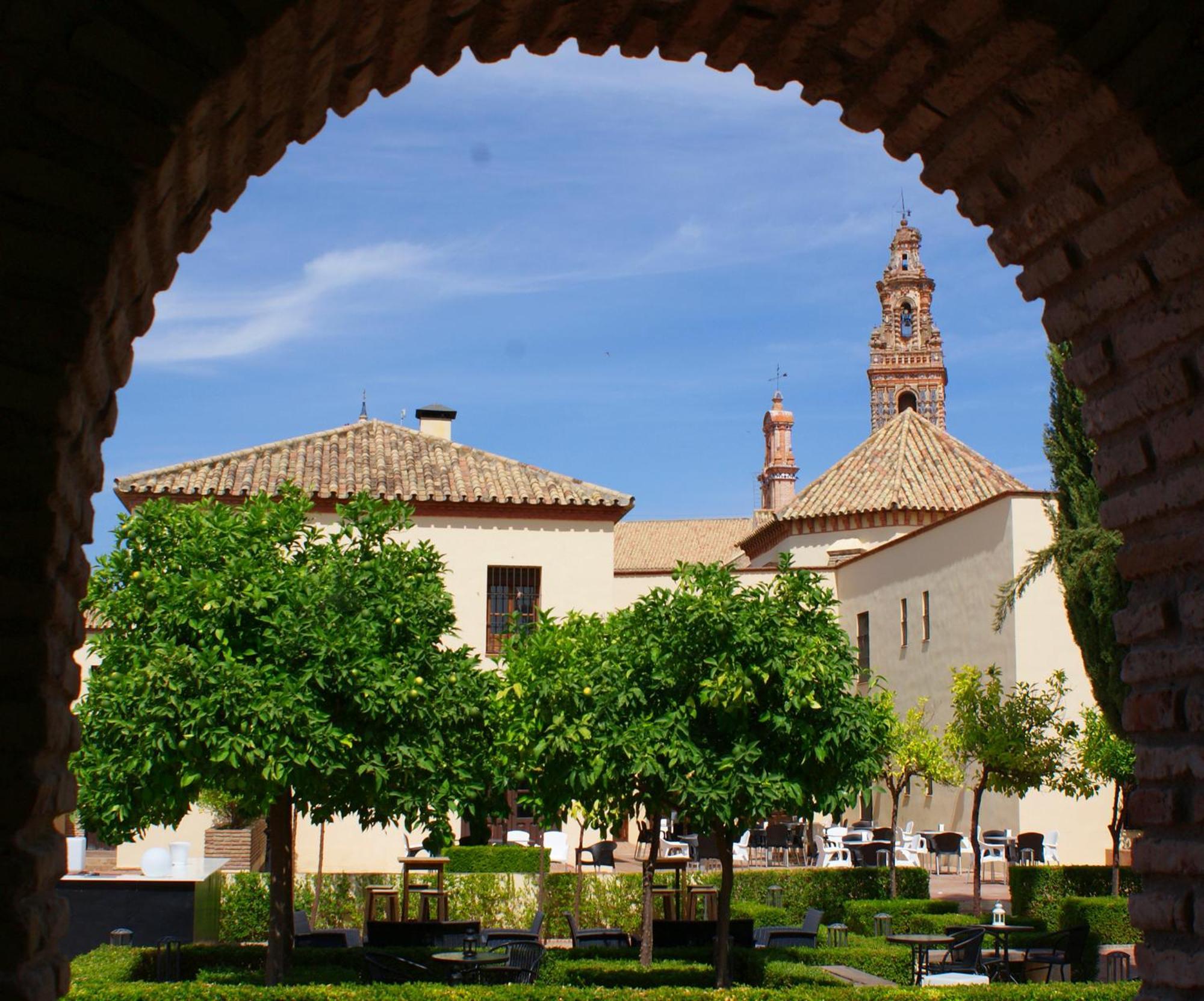 Hospederia Convento De Santa Clara Hotell Palma del Río Exteriör bild