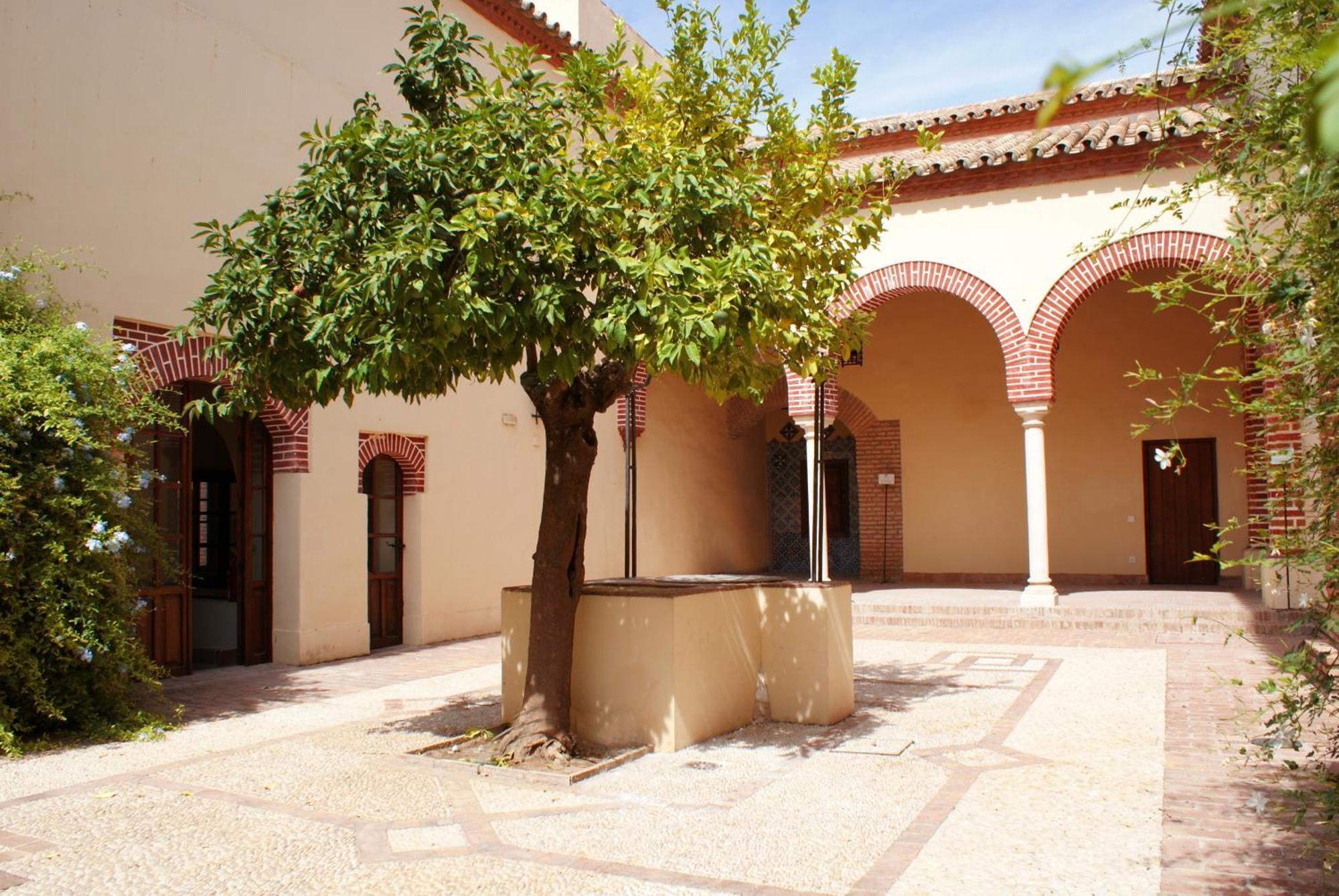 Hospederia Convento De Santa Clara Hotell Palma del Río Exteriör bild