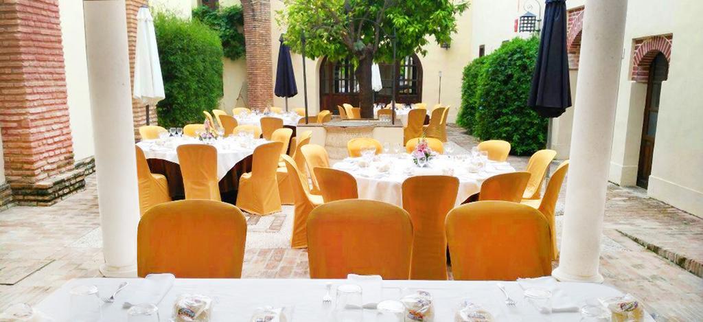 Hospederia Convento De Santa Clara Hotell Palma del Río Exteriör bild