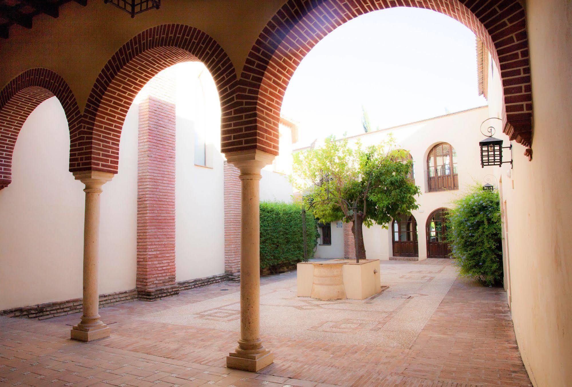 Hospederia Convento De Santa Clara Hotell Palma del Río Exteriör bild