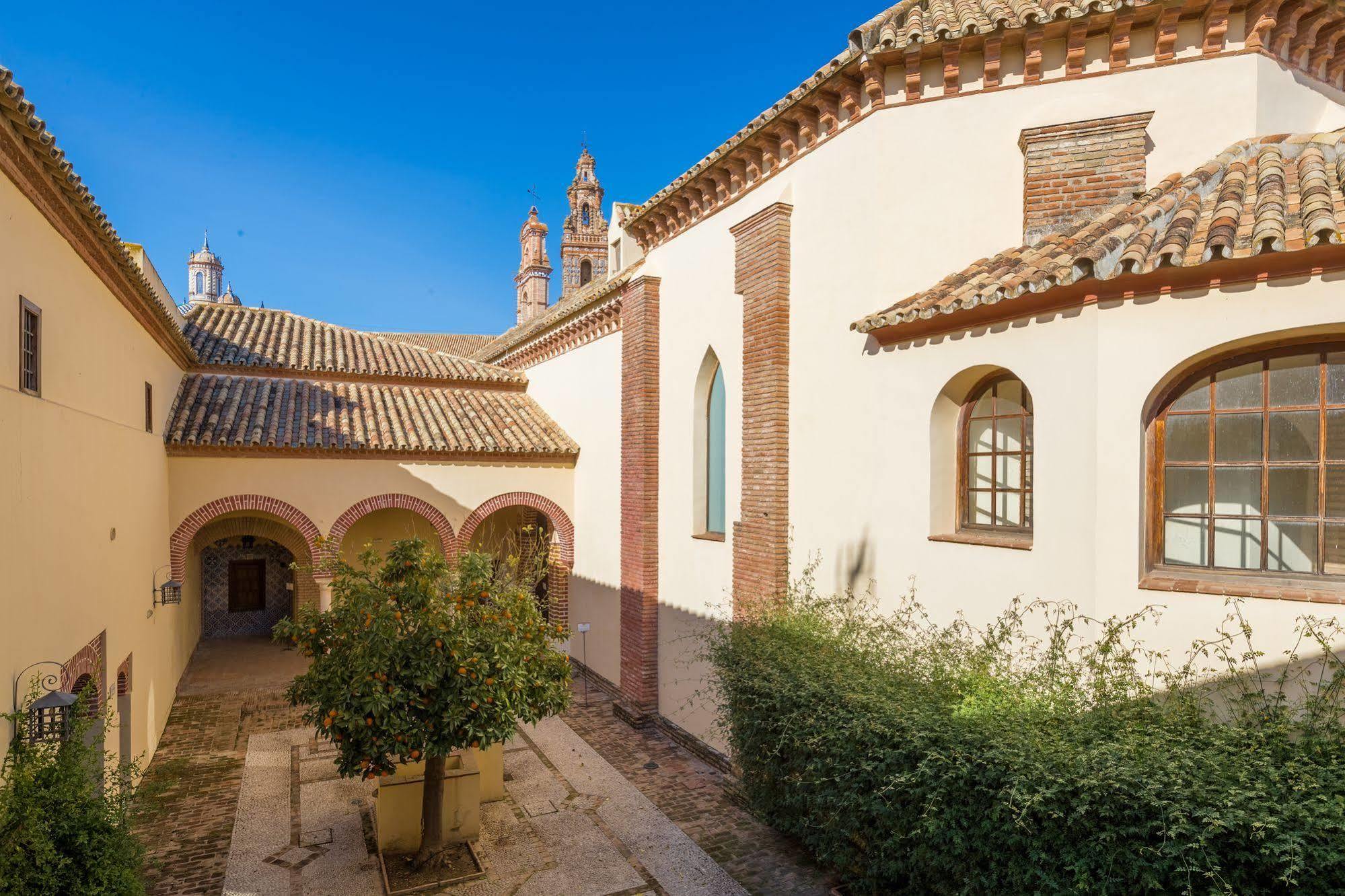 Hospederia Convento De Santa Clara Hotell Palma del Río Exteriör bild